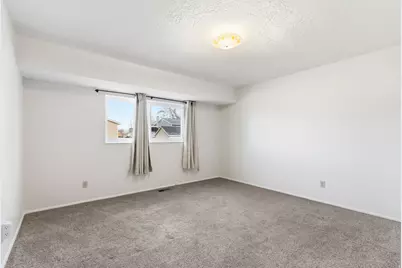 2676 W 6050 S, Roy, UT 84067 - Photo 11