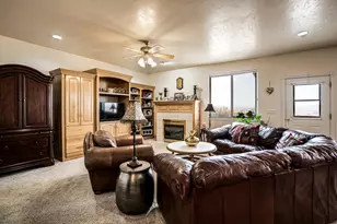 1135 W Park Ridge Dr S, Roosevelt, UT 84066 - Photo 11