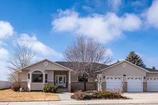 1135 W Park Ridge Dr S, Roosevelt, UT 84066 - Photo 1