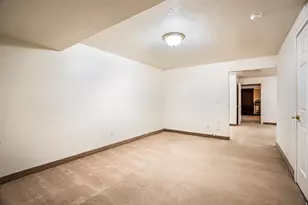 1135 W Park Ridge Dr S, Roosevelt, UT 84066 - Photo 35