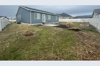 355 W Lauren Ln N #214, Tooele, UT 84074 - Photo 23