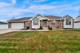 954 W Ruby Way, West Bountiful, UT 84087 - Photo 3