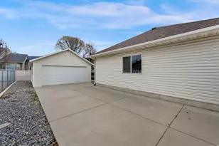 954 W Ruby Way, West Bountiful, UT 84087 - Photo 23