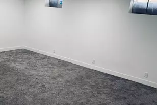 1016 S 400 W, Bountiful, UT 84010 - Photo 11