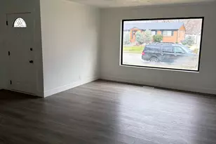 1016 S 400 W, Bountiful, UT 84010 - Photo 5