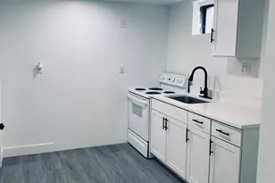 1016 S 400 W, Bountiful, UT 84010 - Photo 17