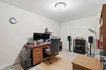 465 W 200 S, Smithfield, UT 84335 - Photo 33