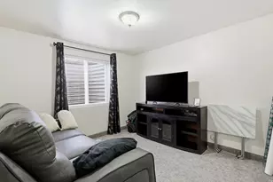 465 W 200 S, Smithfield, UT 84335 - Photo 27