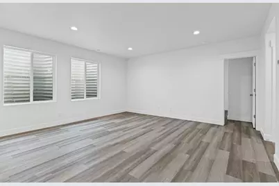 7948 N Bristlecone Rd, Eagle Mountain, UT 84005 - Photo 19