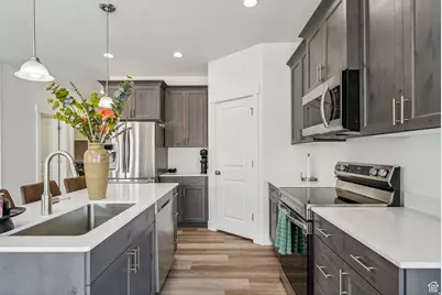 7948 N Bristlecone Rd, Eagle Mountain, UT 84005 - Photo 5