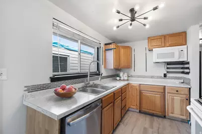 1533 S 200 E, Orem, UT 84058 - Photo 13