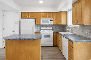 3469 S Merry Ln, West Valley, UT 84120 - Photo 5