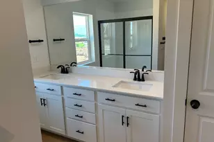 944 W Columbia Ct, Riverdale, UT 84405 - Photo 3