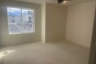 653 E Ryegrass Dr, Eagle Mountain, UT 84005 - Photo 5