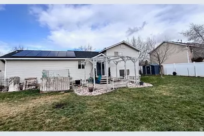 1429 W 2450 S, Woods Cross, UT 84087 - Photo 13