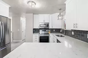 11275 S Sandy Gulch Rd E, Sandy, UT 84094 - Photo 9