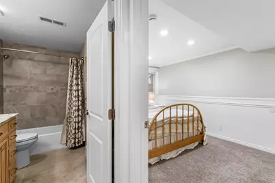 69 E North Canyon Rd, Bountiful, UT 84010 - Photo 33