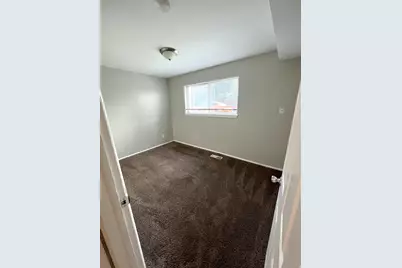 2129 N 250 W, Sunset, UT 84015 - Photo 9