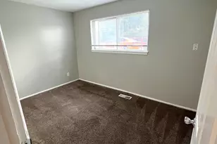 2129 N 250 W, Sunset, UT 84015 - Photo 9