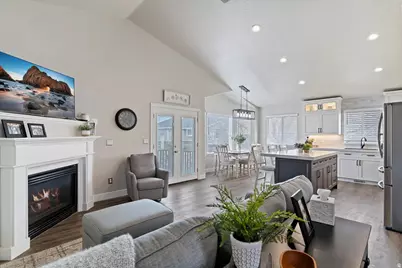 1403 Gleneagles Dr, Syracuse, UT 84075 - Photo 7