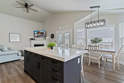 1403 Gleneagles Dr, Syracuse, UT 84075 - Photo 13