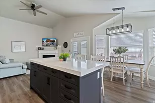 1403 Gleneagles Dr, Syracuse, UT 84075 - Photo 13