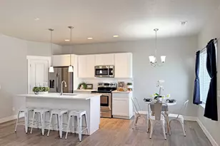 833 S Cowans Ct, Clearfield, UT 84015 - Photo 5