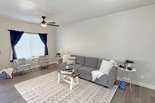 833 S Cowans Ct, Clearfield, UT 84015 - Photo 7