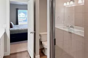 833 S Cowans Ct, Clearfield, UT 84015 - Photo 13