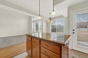 10226 S Mystic Falls Way W, South Jordan, UT 84095 - Photo 5