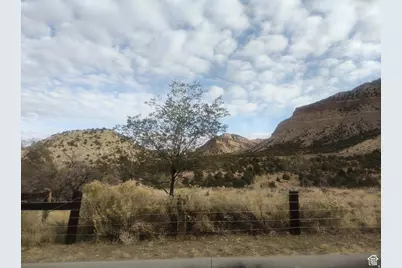 258 W 400 N #107, East Carbon, UT 84520 - Photo 3