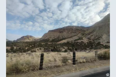 258 W 400 N #107, East Carbon, UT 84520 - Photo 7