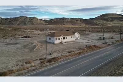 733 S Black Knoll Rd, Sigurd, UT 84657 - Photo 3