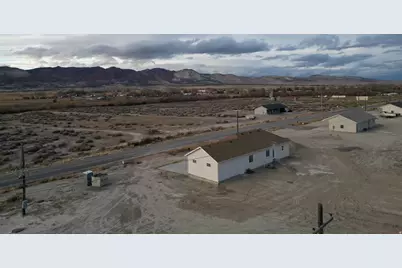 733 S Black Knoll Rd, Sigurd, UT 84657 - Photo 7