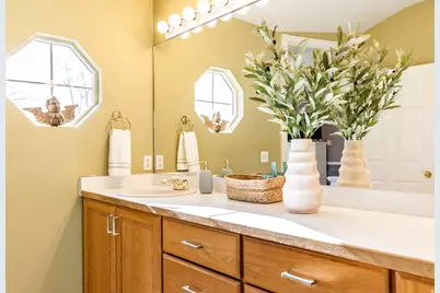 1501 E Stanford Ct S, Draper, UT 84020 - Photo 33