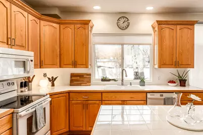 1501 E Stanford Ct S, Draper, UT 84020 - Photo 15