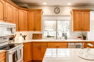 1501 E Stanford Ct S, Draper, UT 84020 - Photo 15