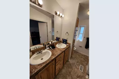 155 S 1200 W #6, Orem, UT 84058 - Photo 11