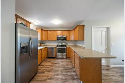 4009 E Dillons Dr, Eagle Mountain, UT 84005 - Photo 7