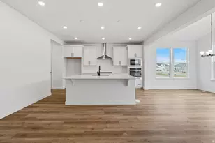 5442 N Saddle Stone Dr, Eagle Mountain, UT 84005 - Photo 3