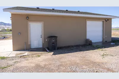 190 S Main St, Central Valley, UT 84754 - Photo 11