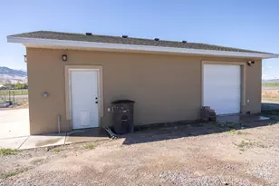190 S Main St, Central Valley, UT 84754 - Photo 11