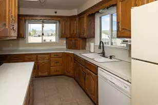 190 S Main St, Central Valley, UT 84754 - Photo 33