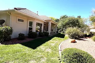 834 W Chickadee, Washington, UT 84780 - Photo 7