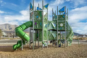 4313 N Saddle Horn Dr, Eagle Mountain, UT 84005 - Photo 33