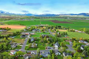 3923 Hillside Dr, Nibley, UT 84321 - Photo 73