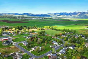 3923 Hillside Dr, Nibley, UT 84321 - Photo 79