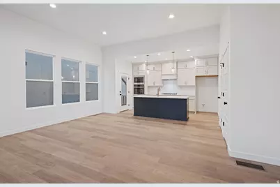 7033 W Lake Ave, South Jordan, UT 84009 - Photo 5