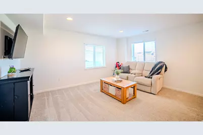 7690 N Evans Ranch Dr E, Eagle Mountain, UT 84005 - Photo 29