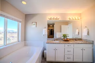 7690 N Evans Ranch Dr E, Eagle Mountain, UT 84005 - Photo 17